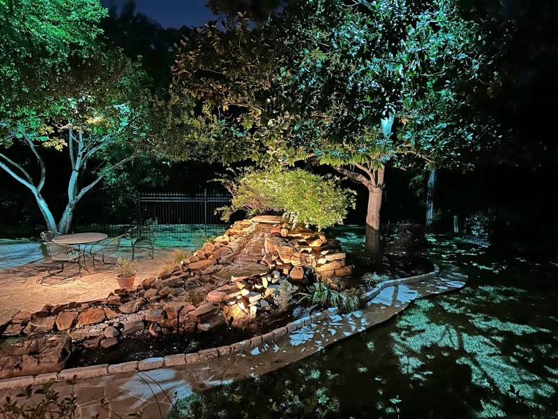 Tree landscape lighting
