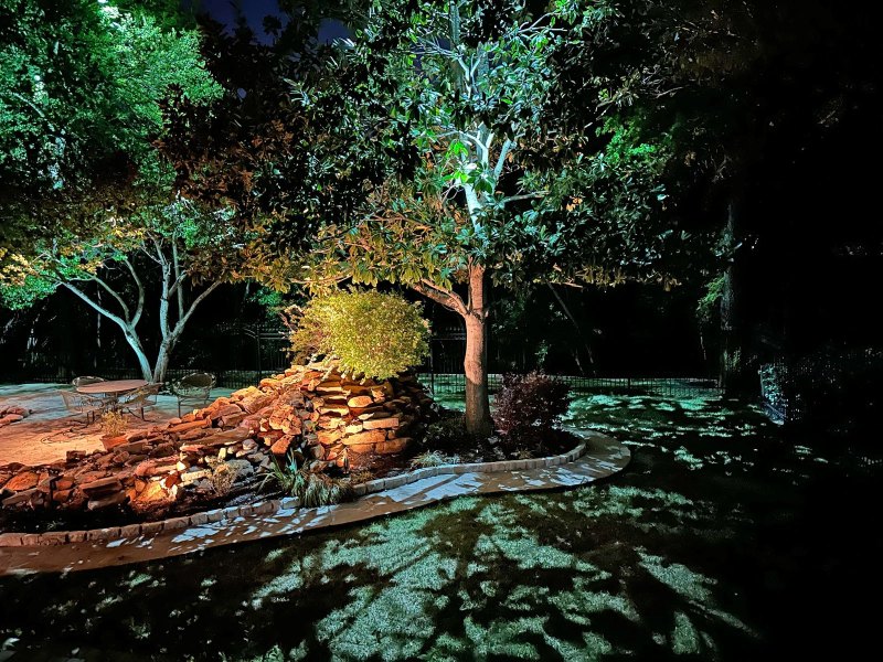 Tree landscape lighting