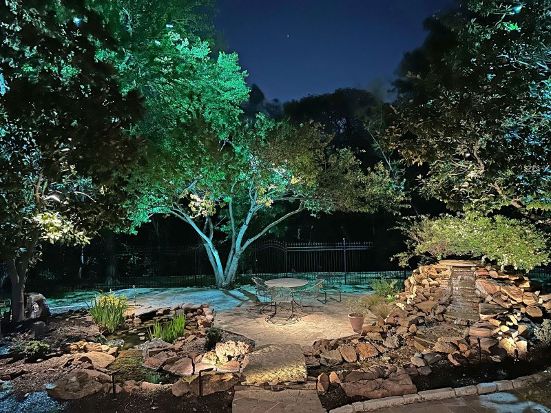 Tree landscape lighting