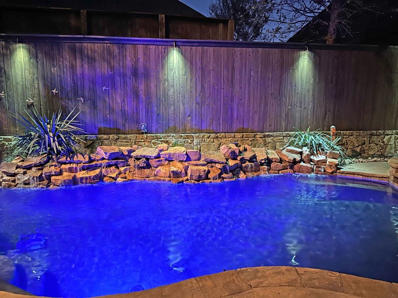 Pool landscape lighting