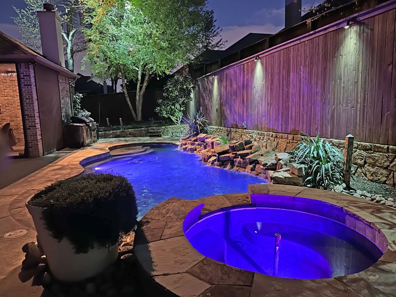 Pool landscape lighting